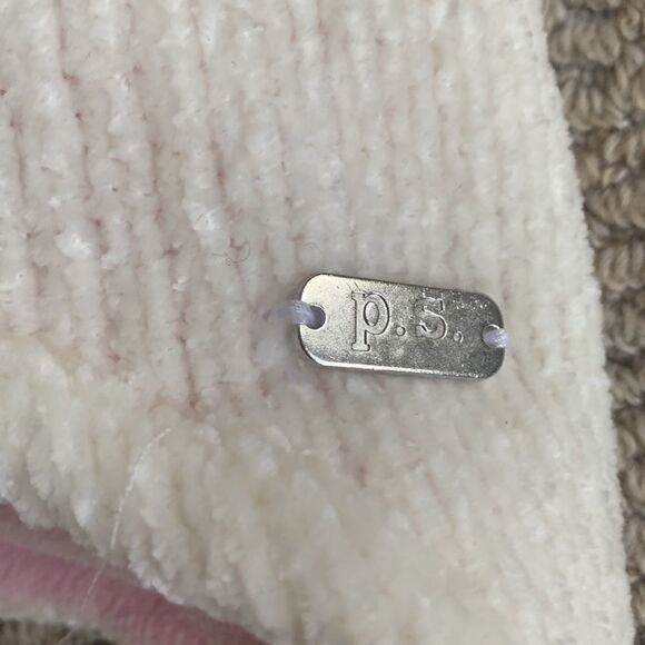 P.S. AEROPOSTALE chenille unicorn hat Youth one size lined - Picture 4 of 9